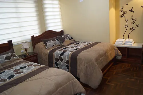 *** Bed & Breakfast Kinde House Bed and Breakfast Quito Ecuador