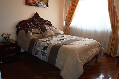 Kinde House Bed & Breakfast Quito Ecuador