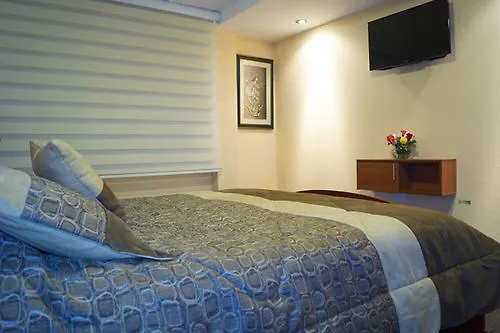 Kinde House Bed and Breakfast Quito Bed & Breakfast