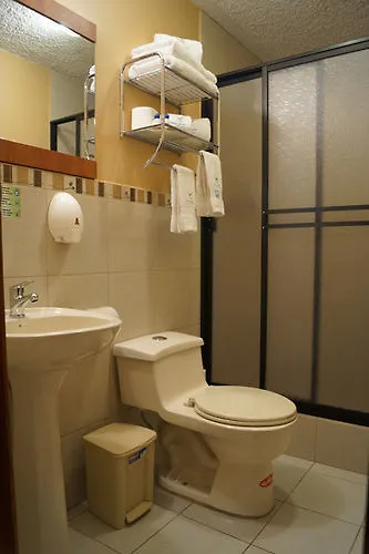*** Bed & Breakfast Kinde House Bed and Breakfast Quito Ecuador
